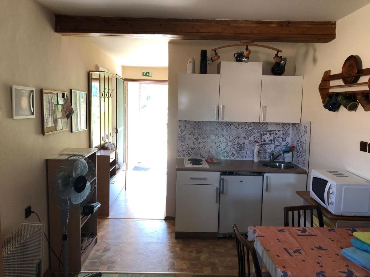 Ubytování u Jeřábků Mikulov Esterno foto